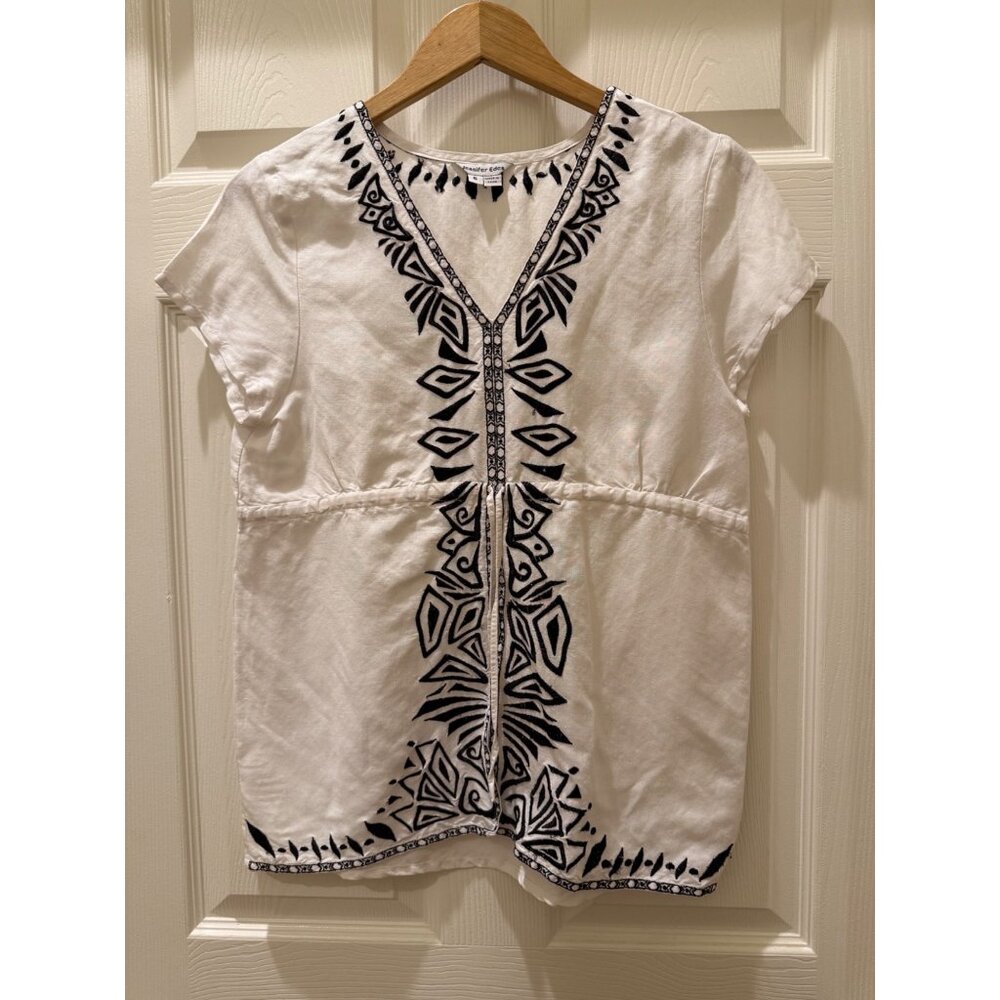 Jennifer Eden White Tunic Top With Black Embroidery Size 6